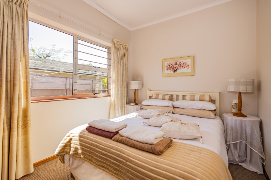 4 Bedroom Property for Sale in Amandelrug Western Cape